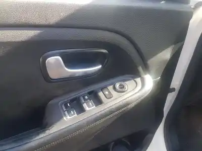 Veículo de Sucata kia carens ( ) concept do ano 2017 alimentado d4fd