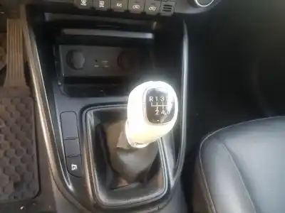 Veículo de Sucata kia carens ( ) concept do ano 2017 alimentado d4fd