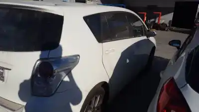 Veículo de Sucata toyota verso active do ano 2013 alimentado 2zr