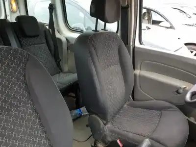 Veículo de Sucata renault kangoo furgón confort do ano 2008 alimentado k9k b8