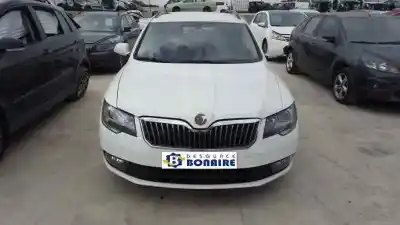 Здавання транспортного засобу skoda superb combi (3t5) ambition року 2009 потужний cff