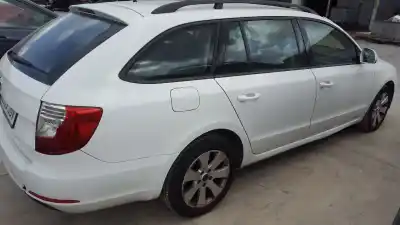 Здавання транспортного засобу skoda superb combi (3t5) ambition року 2009 потужний cff