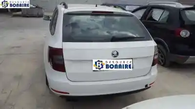 Здавання транспортного засобу skoda superb combi (3t5) ambition року 2009 потужний cff