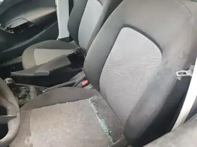 Veicolo di demolizione seat ibiza (6p1) style dell'anno 2015 alimentato chy