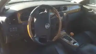 Verschrottungsfahrzeug jaguar s-type 2.5 v6 executive des jahres 2005 angetrieben jb