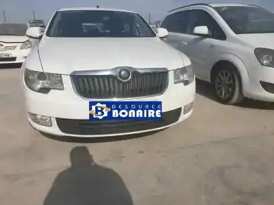 Scrapping Vehicle skoda superb combi (3t5) elegance of the year 2013 powered ccff