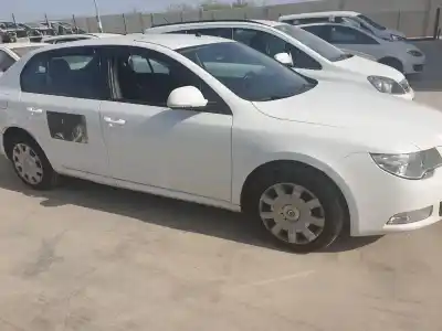 Scrapping Vehicle skoda superb combi (3t5) elegance of the year 2013 powered ccff