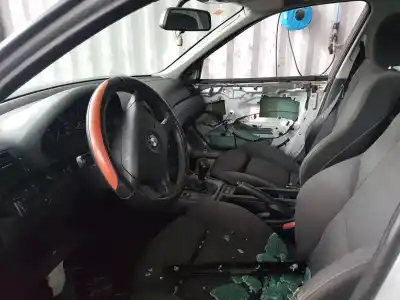 Veicolo di demolizione bmw serie 3 berlina (e46) 320d dell'anno 1999 alimentato 204d1