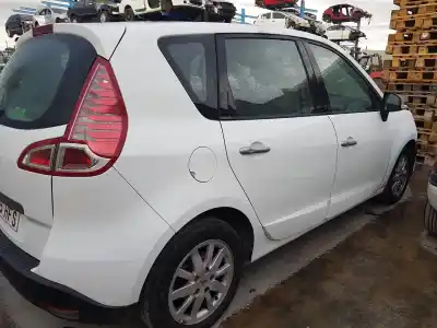 Verschrottungsfahrzeug renault scenic iii authentique des jahres 2011 angetrieben k9k r8