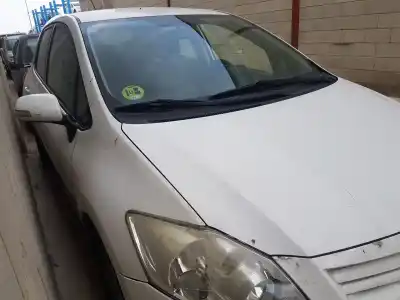 Véhicule à la ferraille toyota auris active de l'année 2011 alimenté 1nd