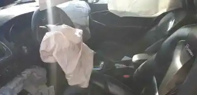 Veicolo di demolizione volvo v40 básico dell'anno 2012 alimentato d5204t6