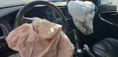 Veicolo di demolizione volvo v40 básico dell'anno 2012 alimentato d5204t6