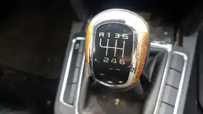 Здавання транспортного засобу skoda superb combi (3t5) active року 2012 потужний cff