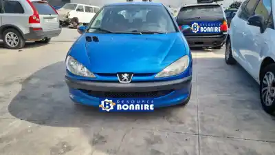 Vehicul casat PEUGEOT 206 BERLINA X-Line al anului 2003 alimentat 8HX
