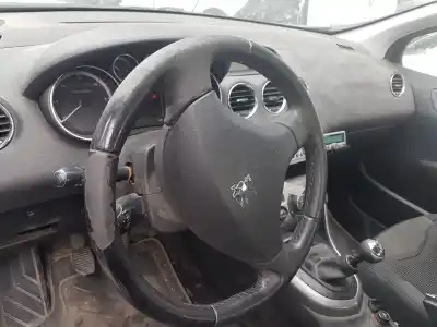 Veículo de Sucata peugeot 308 sport do ano 2007 alimentado 9hz