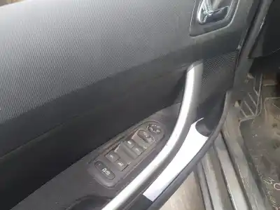 Veículo de Sucata peugeot 308 sport do ano 2007 alimentado 9hz