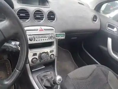 Veículo de Sucata peugeot 308 sport do ano 2007 alimentado 9hz