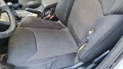 Veículo de Sucata citroen c5 berlina 2.0 hdi fap do ano 2012 alimentado rh01