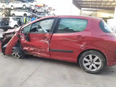 Veículo de Sucata peugeot 308 access do ano 2008 alimentado 5fw