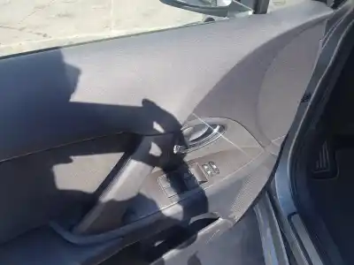 Veículo de Sucata toyota avensis (t27) executive do ano 2009 alimentado 2ad