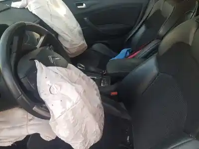 Veículo de Sucata citroen c5 berlina exclusive do ano 2011 alimentado 4hl