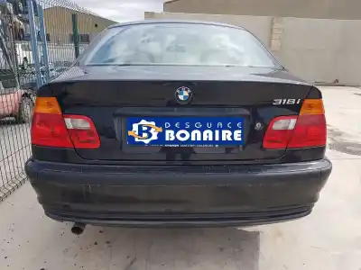 Vehicul casat bmw serie 3 berlina (e46) 318i al anului 2000 alimentat 19-4e-1