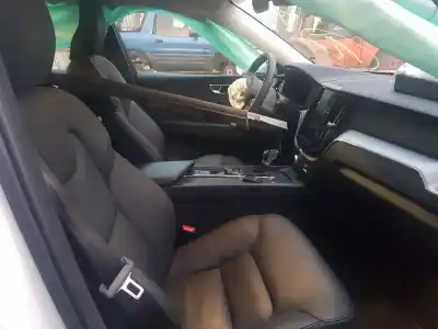 Veículo de Sucata volvo xc60 inscription awd do ano 2019 alimentado b4204t26