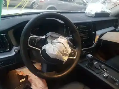 Veículo de Sucata volvo xc60 inscription awd do ano 2019 alimentado b4204t26