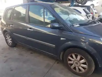 Veículo de Sucata renault scenic ii emotion do ano 2008 alimentado f9q l8