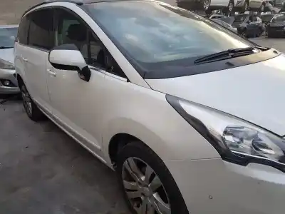 Veículo de Sucata peugeot 5008 allure do ano 2014 alimentado 9h05