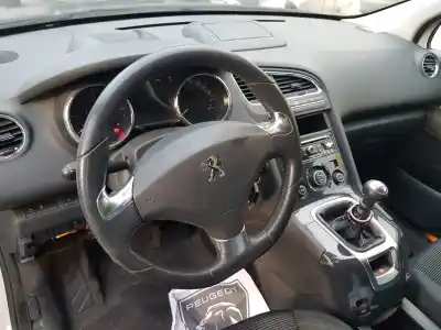 Veículo de Sucata peugeot 5008 allure do ano 2014 alimentado 9h05