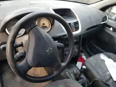 Veículo de Sucata peugeot 207 confort do ano 2011 alimentado 8hr o bh01