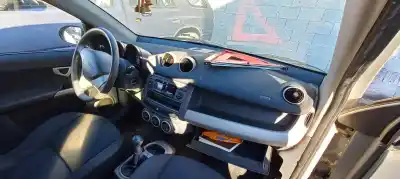 Здавання транспортного засобу smart forfour básico (55kw) року 2004 потужний 134910