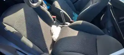 Veicolo di demolizione peugeot 208 style dell'anno 2017 alimentato bh02