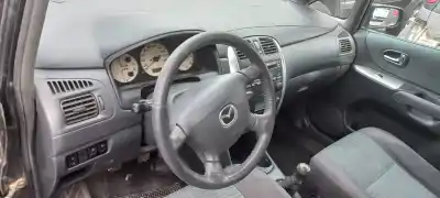 Vehicul casat mazda premacy (cp) td active al anului 2004 alimentat rf