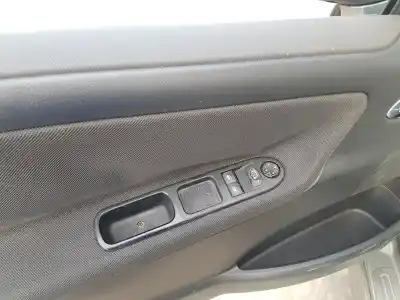 Veículo de Sucata peugeot 207 cc sport do ano 2007 alimentado 5fx