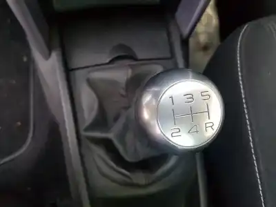 Veículo de Sucata peugeot 207 cc sport do ano 2007 alimentado 5fx