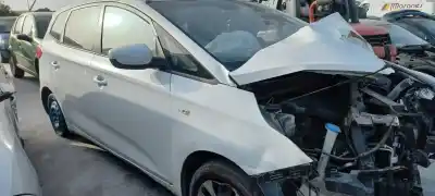 Veículo de Sucata kia carens ( ) attract do ano 2023 alimentado g4fd