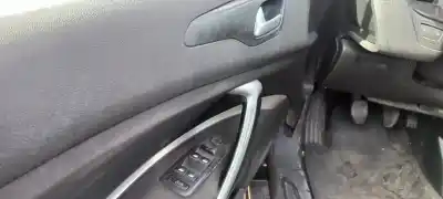 Vehicul casat citroen c5 berlina 2.0 exclusive al anului 2008 alimentat rhr