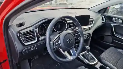 Veículo de Sucata kia ceed business do ano 2020 alimentado g3lc