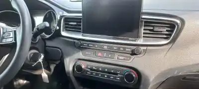 Veículo de Sucata kia ceed business do ano 2020 alimentado g3lc