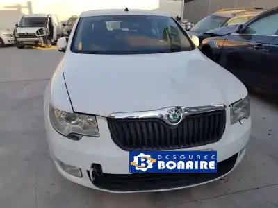 Здавання транспортного засобу SKODA SUBERB (3T4) Elegance року 2013 потужний CFF