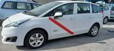 Sloopvoertuig peugeot 5008 access van het jaar 2015 aangedreven bh01