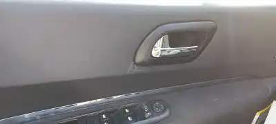 Sloopvoertuig peugeot 5008 access van het jaar 2015 aangedreven bh01