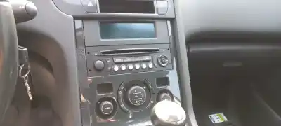 Sloopvoertuig peugeot 5008 access van het jaar 2015 aangedreven bh01