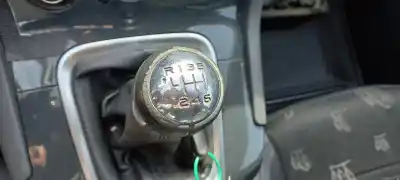 Sloopvoertuig peugeot 5008 access van het jaar 2015 aangedreven bh01