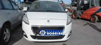 Sloopvoertuig peugeot 5008 access van het jaar 2015 aangedreven bh01