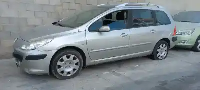 Veículo de Sucata peugeot 307 break/sw (s2) sw do ano 2007 alimentado 9hz