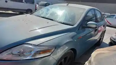 Véhicule à la ferraille ford mondeo berlina (ca2) titanium (09.2010->) de l'année 2009 alimenté qxba