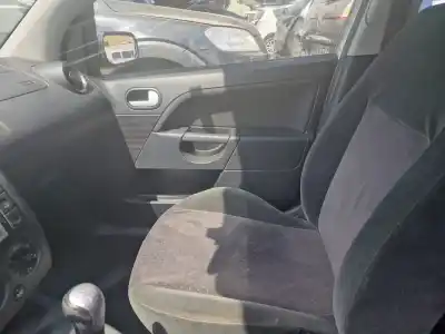 Veicolo di demolizione ford fiesta (cbk) trend dell'anno 2005 alimentato hhja